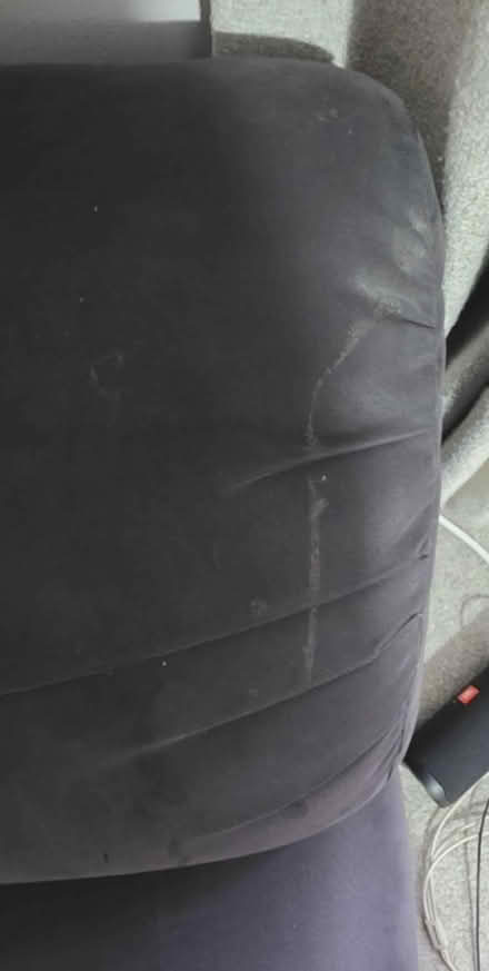 Photo of free 3 seater sofa (Uxbridge UB8) #4