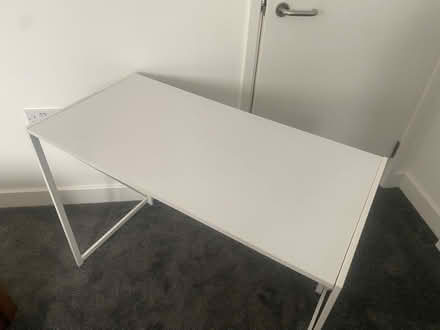 Photo of free White foldable desk (CR0) #3