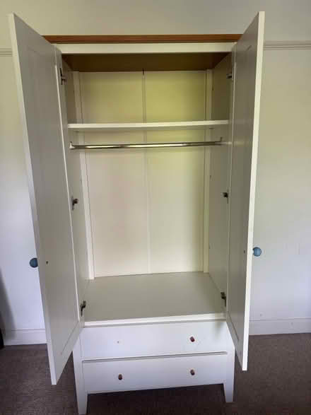 Photo of free White wardrobe (Emmer Green RG4) #3