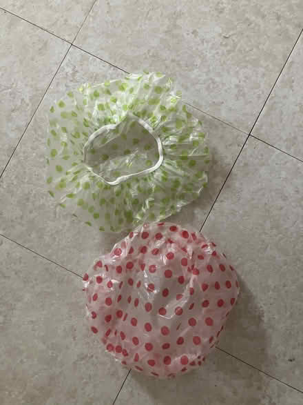 Photo of free shower caps (NoHo 10012) #2