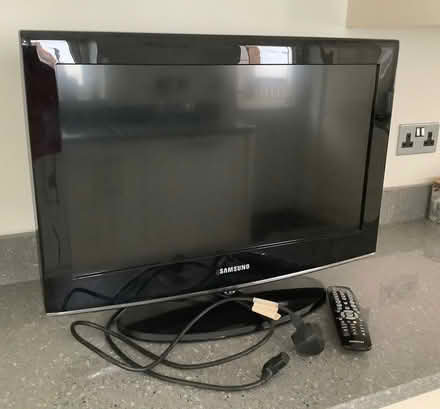 Photo of free Samsung 26” TV and Remote (Northaw EN6) #2