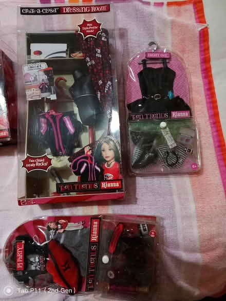 Photo of free Teen trends Kianna doll (Minster Lovell) #4