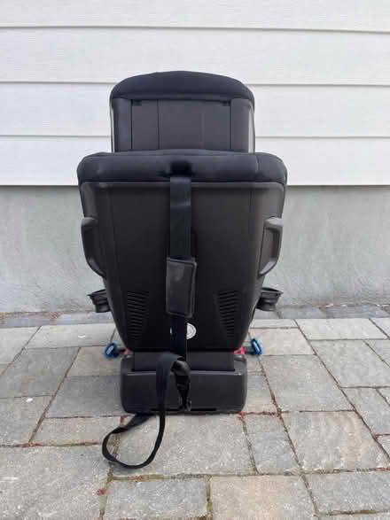 Photo of free Car seat Nuna Rava (5502 west river drive) #3