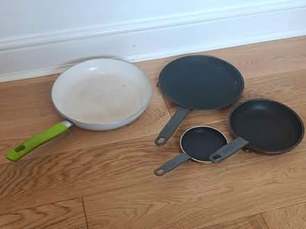 Photo of free 4 Pans (SE9) #1
