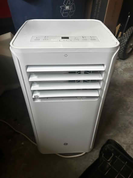 Photo of free GE portable air conditioner (North Creek) #2