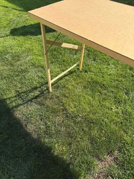 Photo of free Wallpaper Pasting Table (The Hythe, Maldon CM9) #3