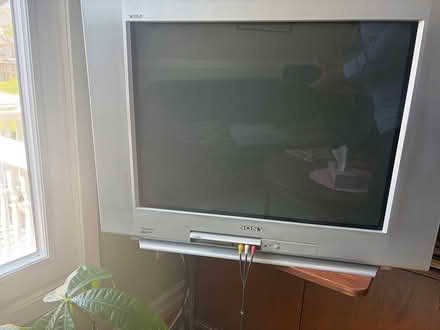 Photo of free Sony Trinitron TV (Erin Mills Parkway/ Britannia) #1
