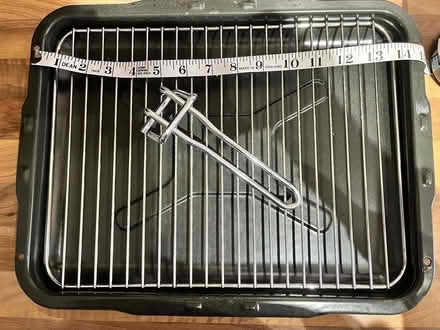 Photo of free Grill pan 15” x 11.5” (CM12) #4