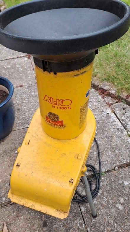 Photo of free Garden Shredder (Winkfield Row RG42) #3