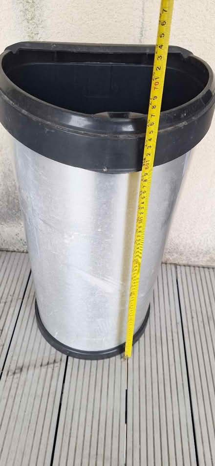 Photo of free Bin without lid (TW8) #2