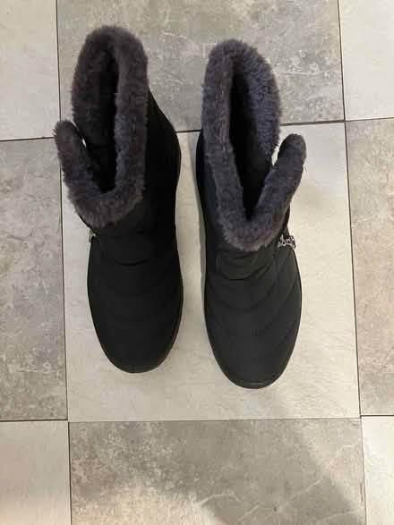 Photo of free snow boots (NoHo 10012) #1