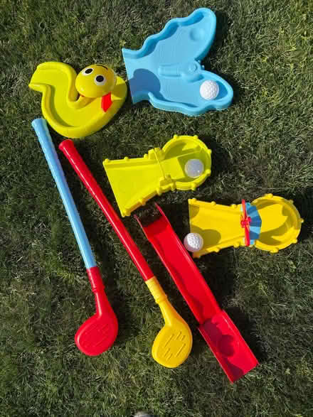 Photo of free Child’s golf set and sandbox toys (The Hythe, Maldon CM9) #1