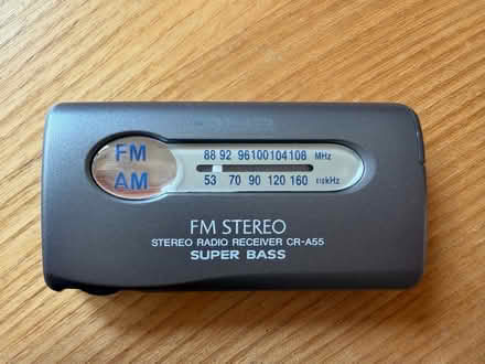 Photo of free AIWA pocket AM and FM transistor RADIO (Hessenford PL11) #3