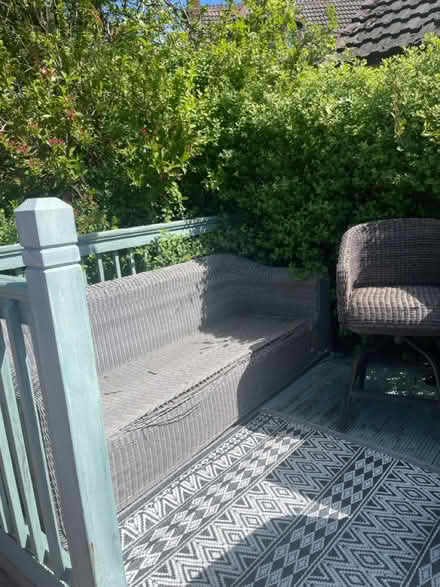 Photo of free B and Q Garden Furniture (Colston, Bishopbriggs G64 2BB) #4