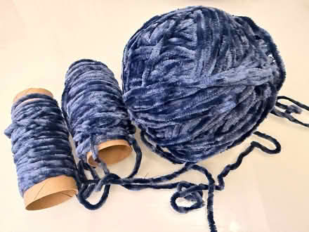 Photo of free Velvety yarn (Sunnyvale (Wolfe)) #1