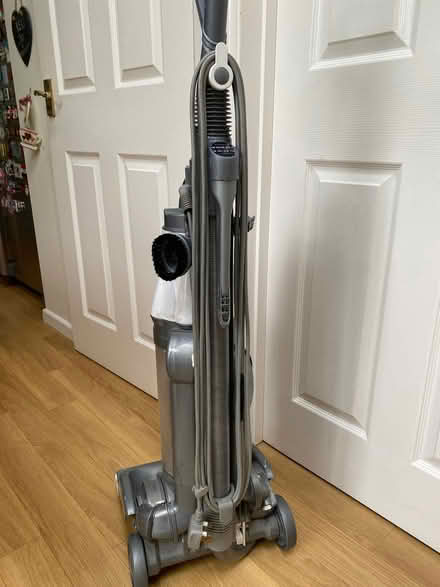 Photo of free Dyson DC07 Upright vacuum cleaner probably for parts (West Oxfordshire OX28) #2