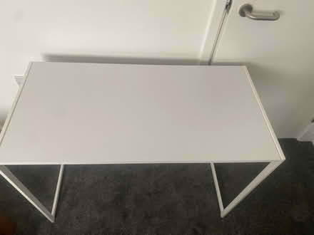 Photo of free White foldable desk (CR0) #1