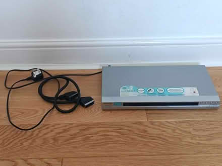 Photo of free DVD player+ SCART cable (SE9) #1