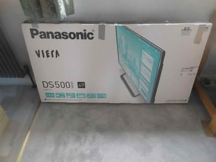 Photo of free 49" Panasonic Viera HD TV (Fairfield Park BA1) #2