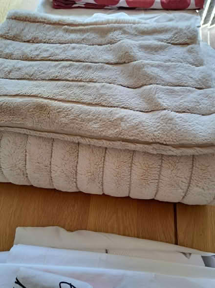 Photo of free Single duvet bedding sets (Banners Gate B73) #1