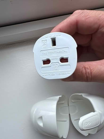Photo of free UK plus to round 2 pin connector (Worcester WR5) #1