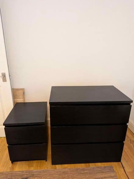 Photo of free Wood drawers and bedside table (Stoke Newington N16) #2