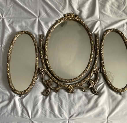 Photo of free Dressing table mirror (Swindon SN5) #1