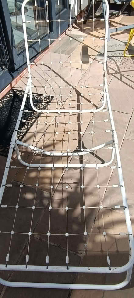 Photo of free Old style sun lounger and chair with cushion (Chapelfields CV5) #3