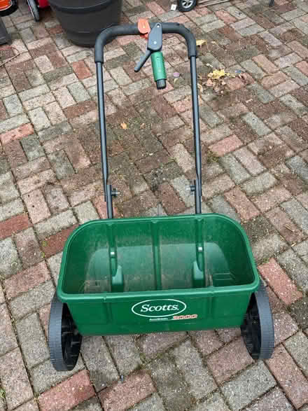 Photo of free Scotts AccuGreen 3000 Drop Spreader (Belmont, MA) #1