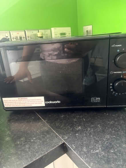 Photo of free Black Microwave (Purley on Thames RG8) #1