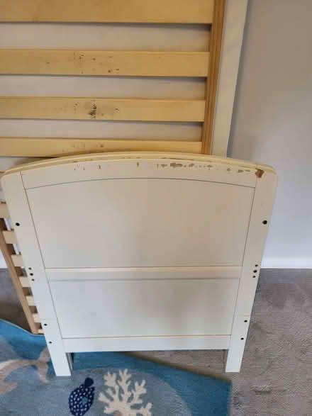 Photo of free Mamas & papas white cot (KT11) #2