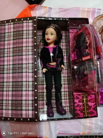 Photo of free Teen trends Kianna doll (Minster Lovell) #2