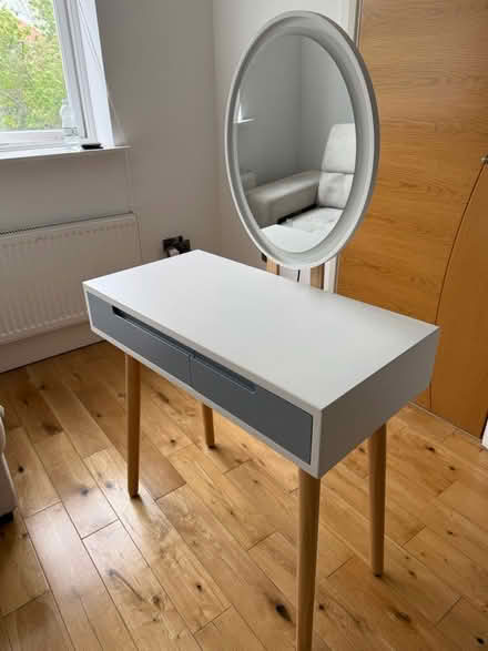 Photo of free Camarim dresser (Ha98sg) #1