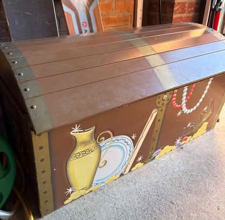 Photo of free Treasure Chest Toy Box (Shiremoor NE27) #1