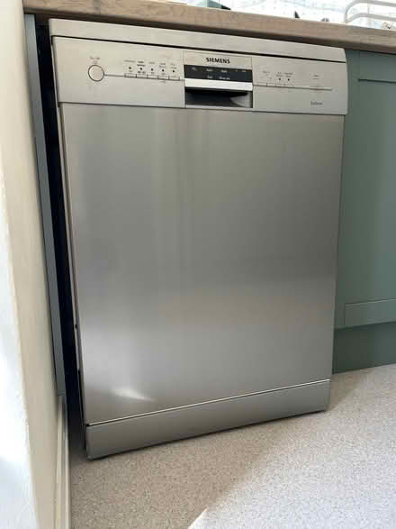 Photo of free Dishwasher Siemens SD6P1S (Kendal LA9) #1