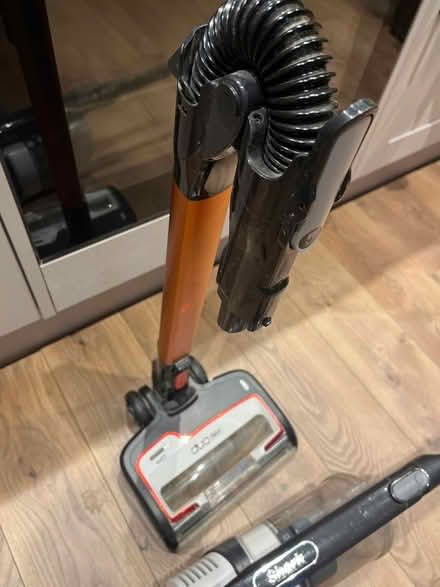Photo of free Shark cordless vacuum (Spottiswoode EH9) #2