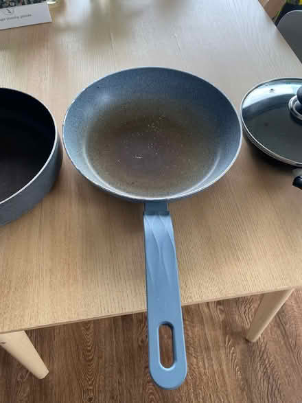 Photo of free 3 sauté/frying pans (Greenwich pensinsula) #3