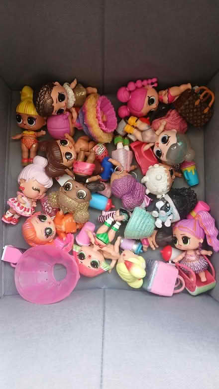 Photo of free Collection of LOL surprise dolls (Pensby) #1