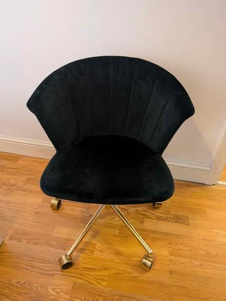 Photo of free Emerald green rolling chair (Stoke Newington N16) #2
