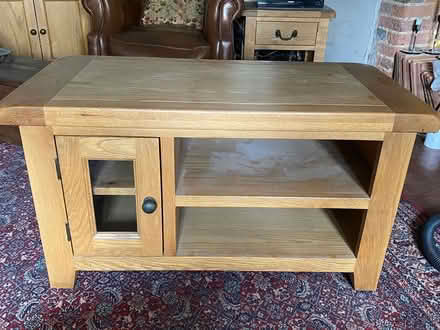 Photo of free Oak TV cabinet (Heath and Reach LU7) #1