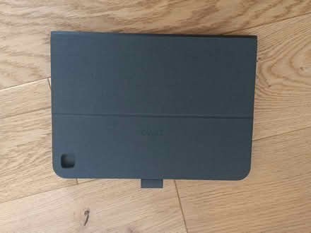 Photo of free Keyboard/Case for iPad 3rdGen,10.5" (SE9) #2
