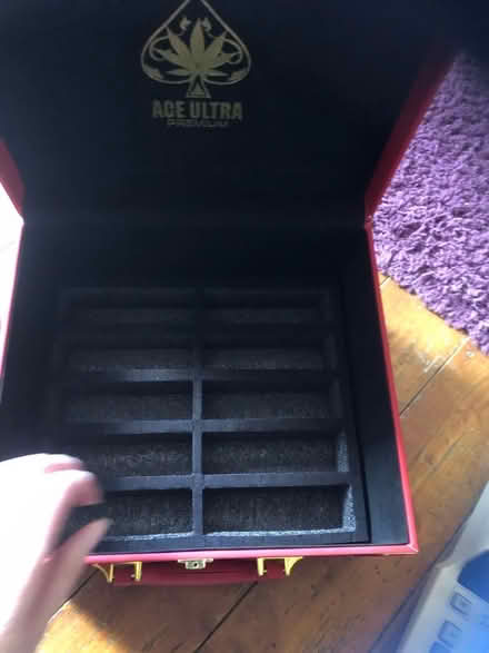 Photo of free Red empty box (Gracemount EH17) #3
