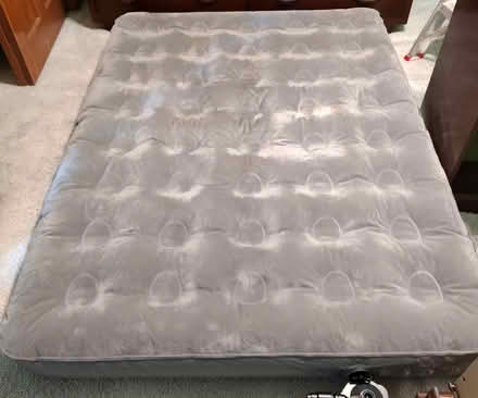 Photo of free Inflatable mattress & battery pump ((south) Central Park - Denver) #1