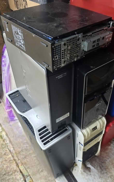 Photo of free 5 x PC towers (Hayes UB4) #1