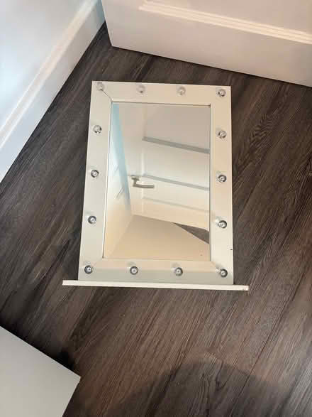 Photo of free Vanity Mirror (CV21 Newbold) #1