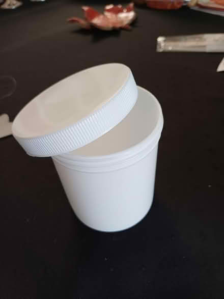 Photo of free 6 screw top jars (18 Concorde Place) #2