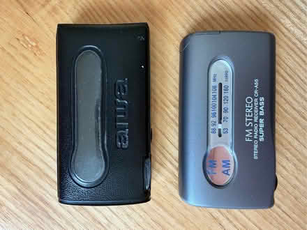Photo of free AIWA pocket AM and FM transistor RADIO (Hessenford PL11) #2