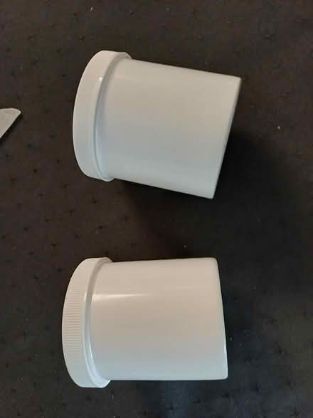 Photo of free 6 screw top jars (18 Concorde Place) #1
