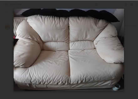 Photo of free cream leather sofa set (Beckenham BR3) #1