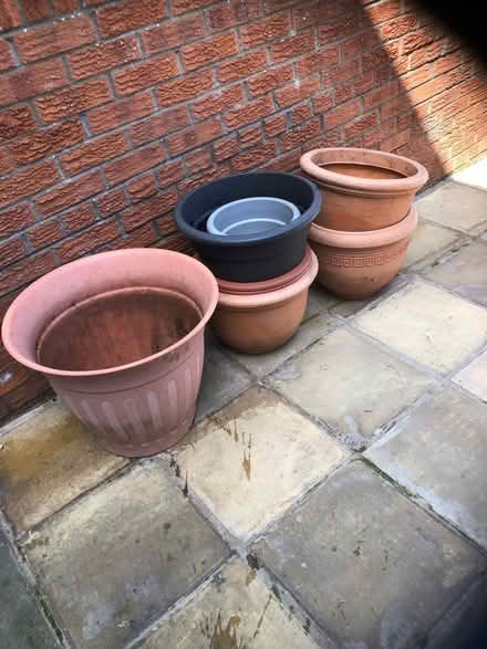 Photo of free Large plastic pots (Gracemount EH17) #1